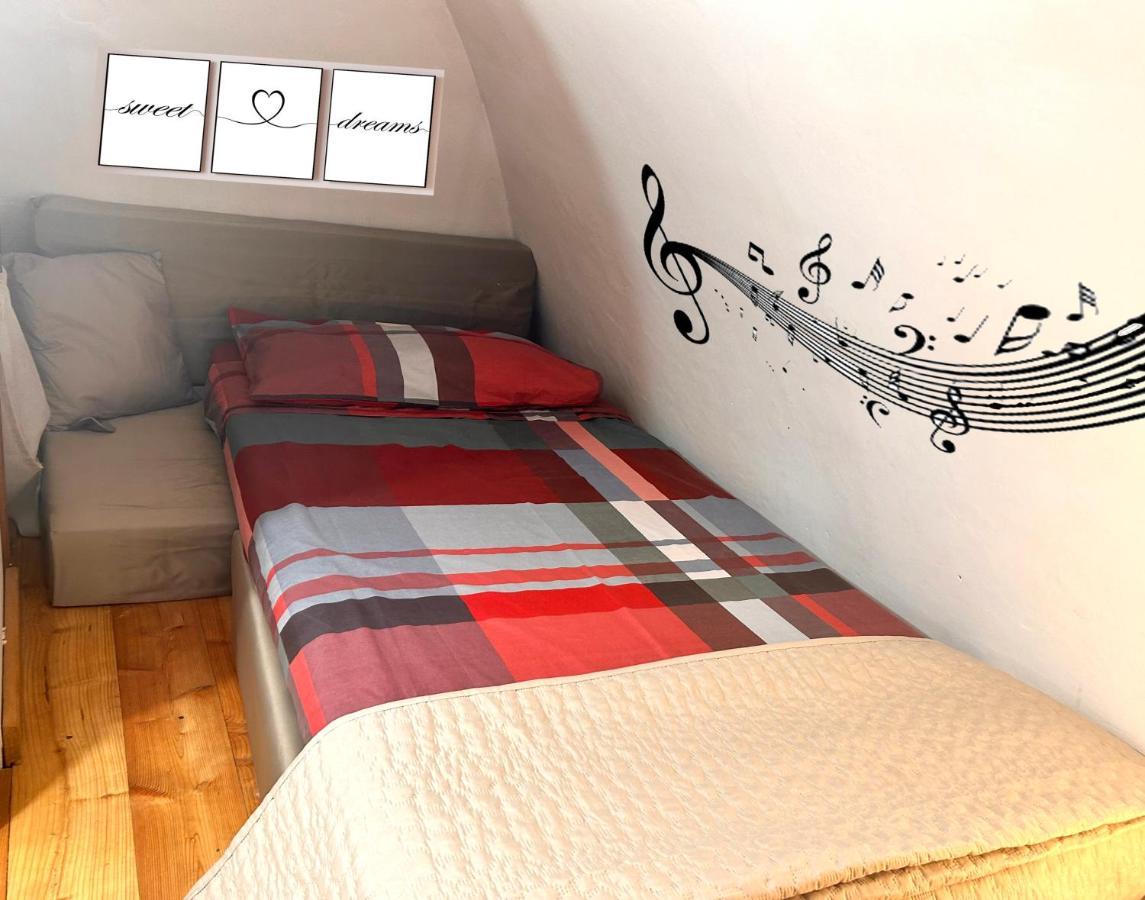 L'Antico Pozzo Apartment Сулмона Екстериор снимка